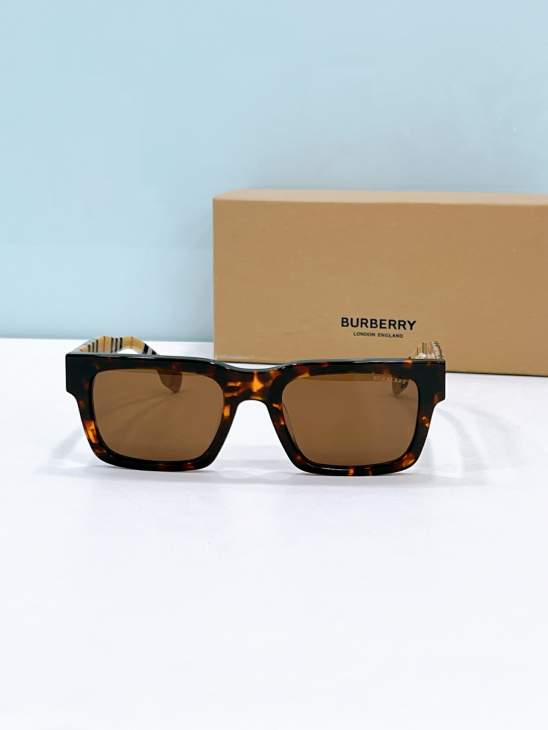 Picture of Burberry Sunglasses _SKUfw80537431fw